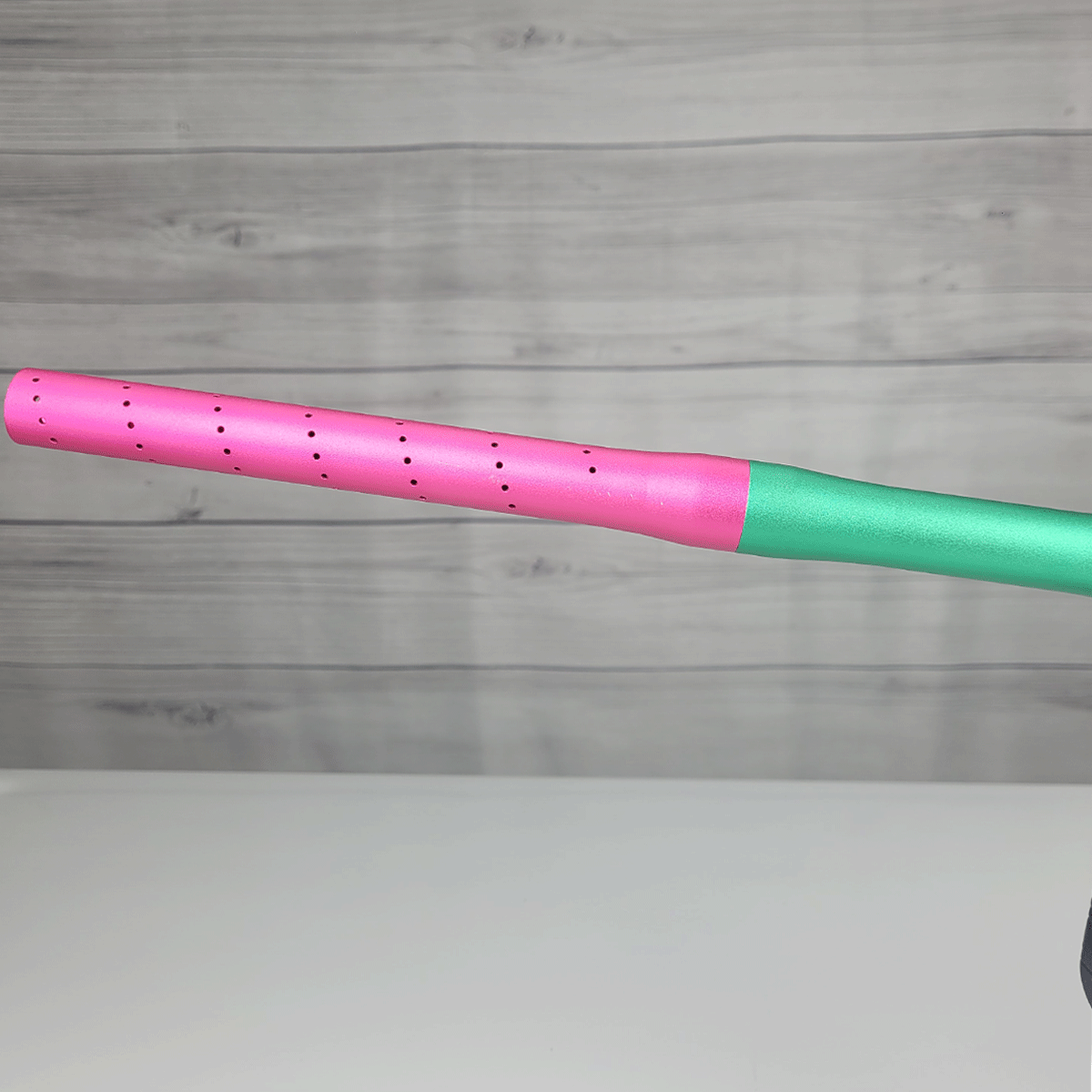 USED Empire Axe 2.0 OLED Paintball Marker Pink Teal