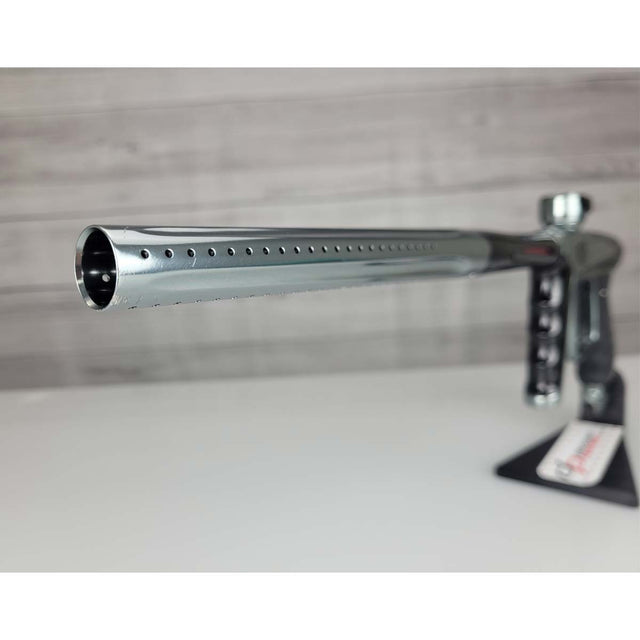 Barrel tip USED DLX Luxe X Silver Black on a panel background.
