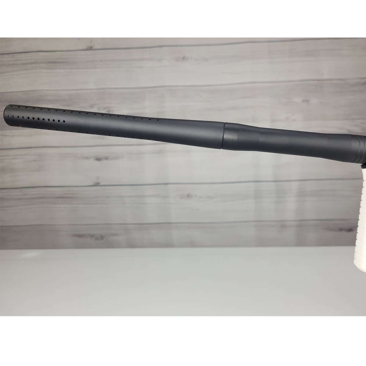 USED Planet Eclipse 180R Paintball Marker Black with White Grips 4 PWR Inserts